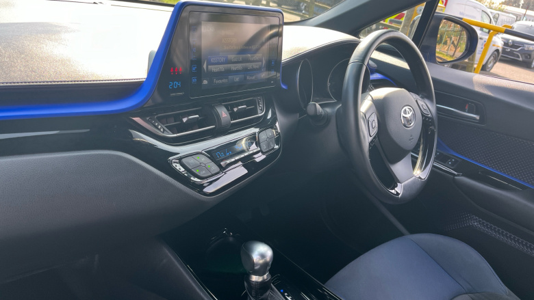 Toyota C-HR 1.8 Hybrid Dynamic 5dr CVT Hybrid Hatchback